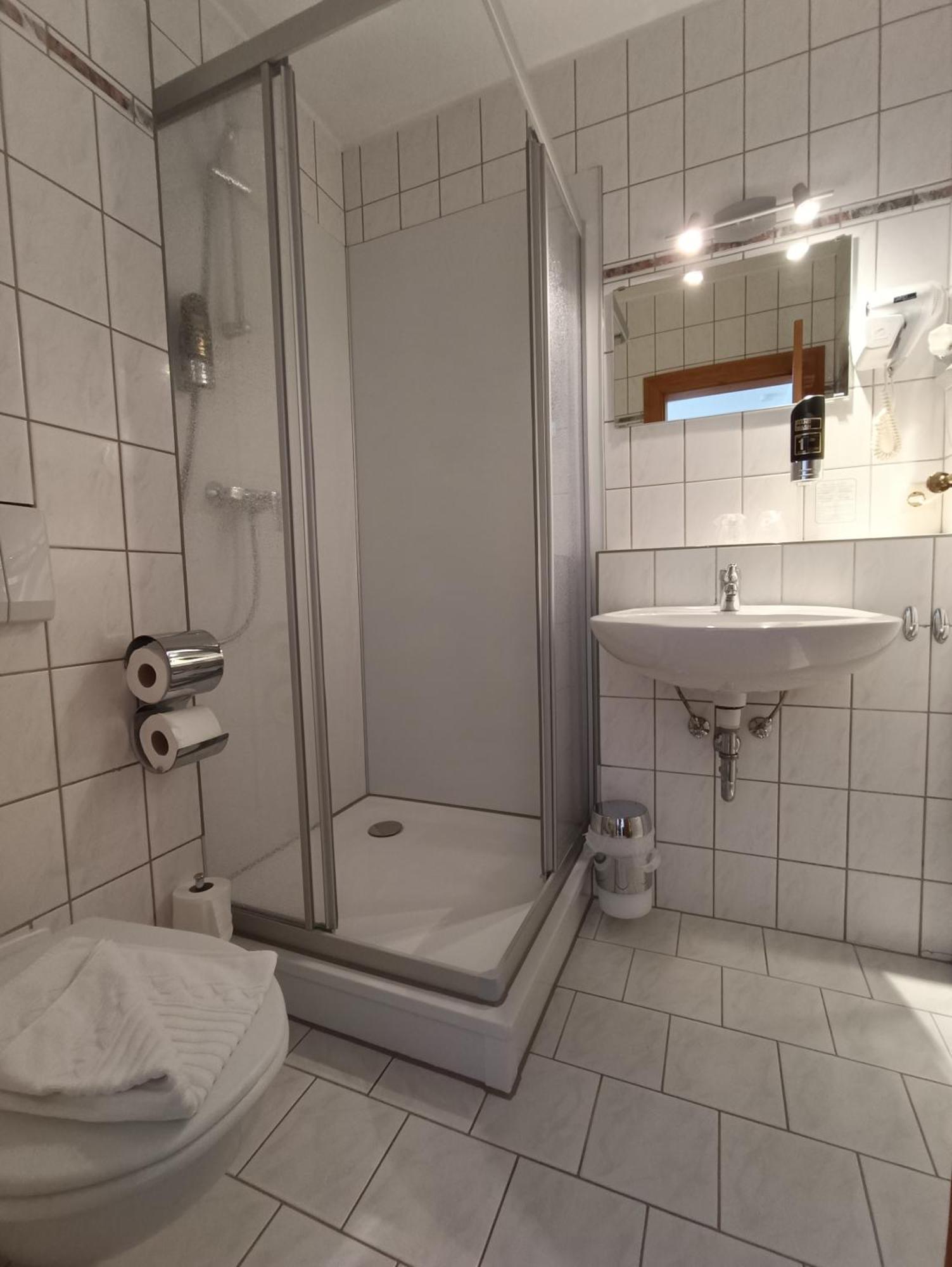 Reethäuser auf Rügen Middelhagen Habitación foto